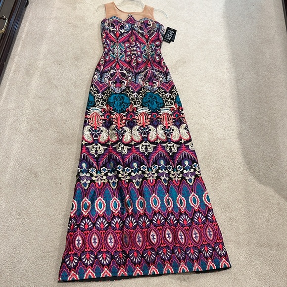 Basix black label maxi gown size 2 NWT peacock colors - Picture 3 of 10